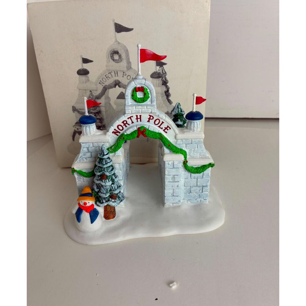 Dept. 56 Heritage Village North Pole Gate #56324 1993-1998 6 x 6" Porcelain